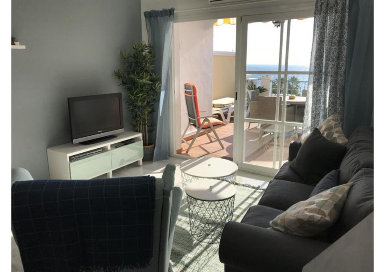 Sunny Apartment On Burriana Beach Nerja Bagian luar foto