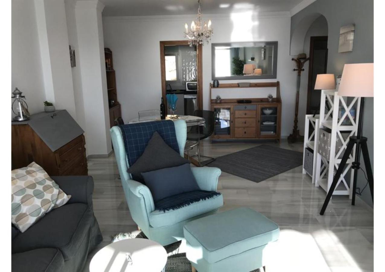 Sunny Apartment On Burriana Beach Nerja Bagian luar foto